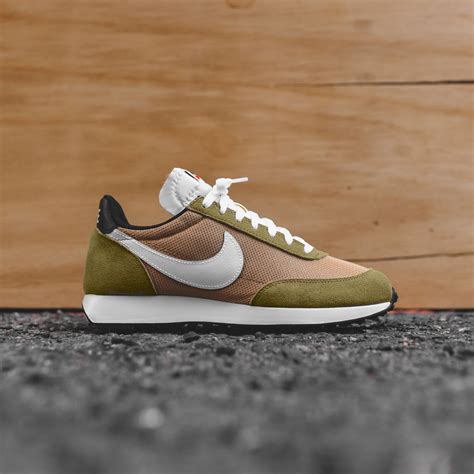 nike air tailwind beige|nike air tailwind 79 men.